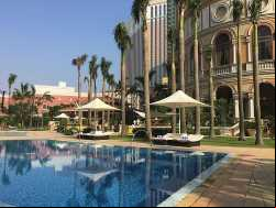 four seasons macau swimming pool